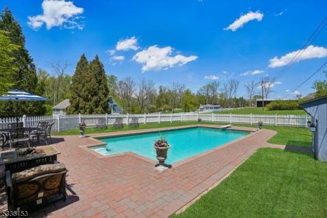 70 Pleasant Run Road Readington NJ 08822