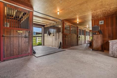70 Pleasant Run Road Readington NJ 08822