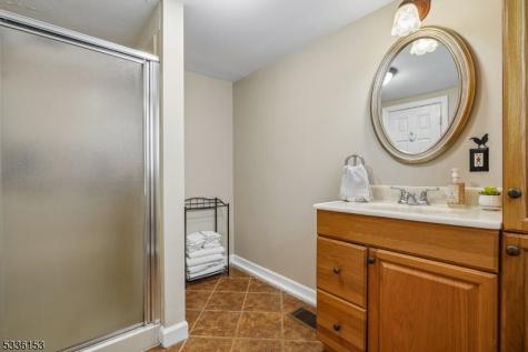 70 Pleasant Run Road Readington NJ 08822