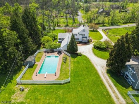 70 Pleasant Run Road Readington NJ 08822