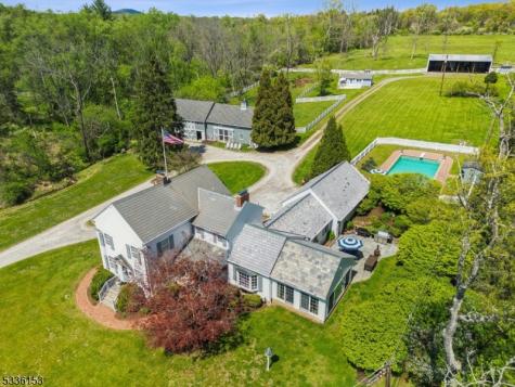 70 Pleasant Run Road Readington NJ 08822
