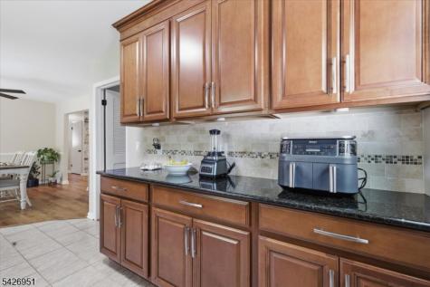 47 Pudding Stone Way Lopatcong NJ 08865