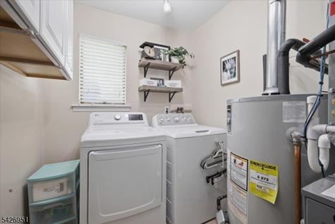 47 Pudding Stone Way Lopatcong NJ 08865