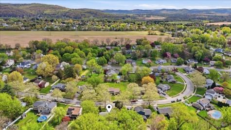 47 Pudding Stone Way Lopatcong NJ 08865