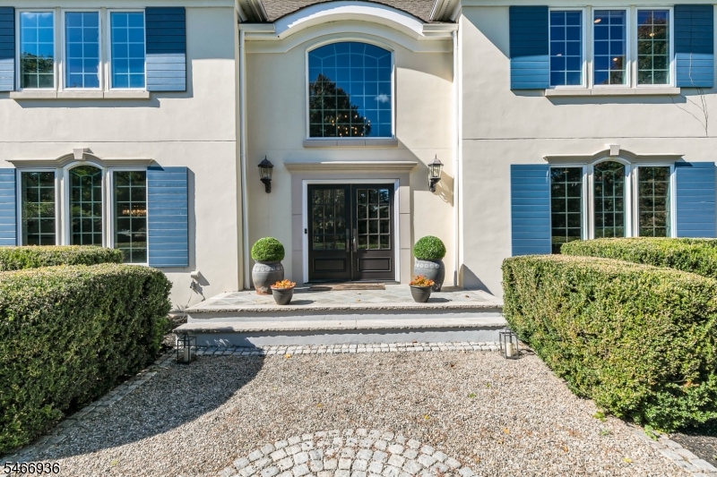14 Paddock Court Bernards NJ 07920