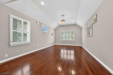 38 Grove Farm Road Union NJ 08867