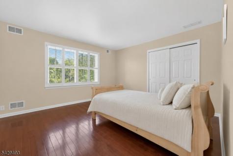 38 Grove Farm Road Union NJ 08867