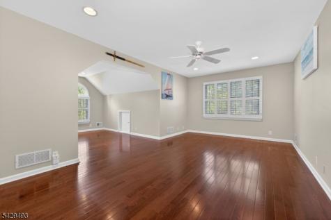 38 Grove Farm Road Union NJ 08867