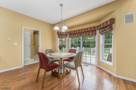 6 Jayne Drive Lopatcong NJ 08865