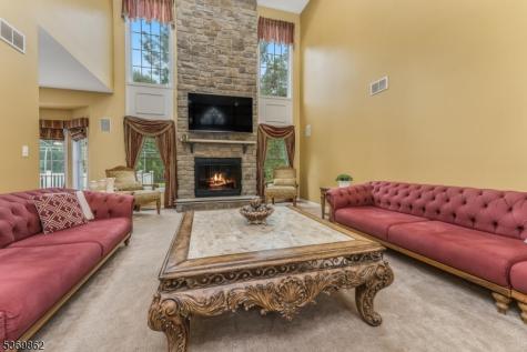 6 Jayne Drive Lopatcong NJ 08865