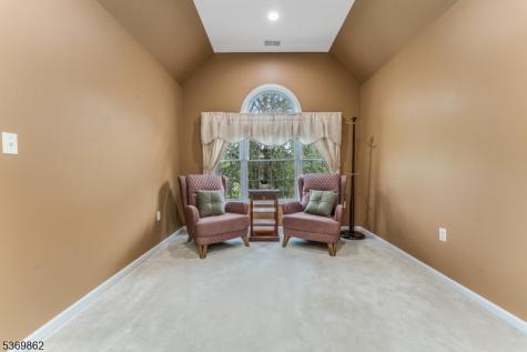 6 Jayne Drive Lopatcong NJ 08865