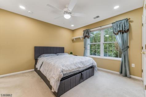 6 Jayne Drive Lopatcong NJ 08865
