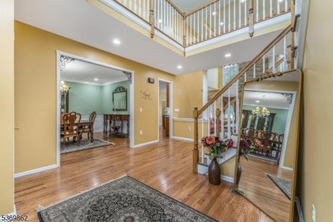 6 Jayne Drive Lopatcong NJ 08865