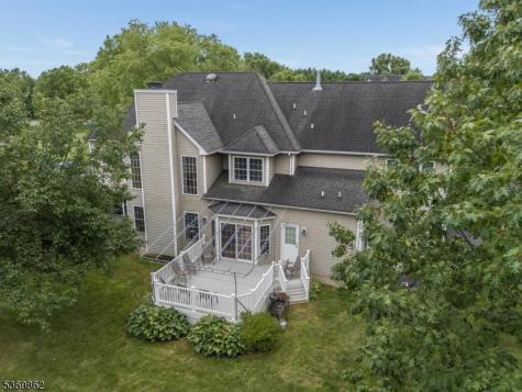 6 Jayne Drive Lopatcong NJ 08865