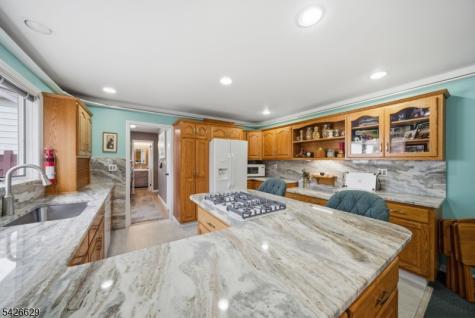 42 Schoolhouse Road Randolph NJ 07869