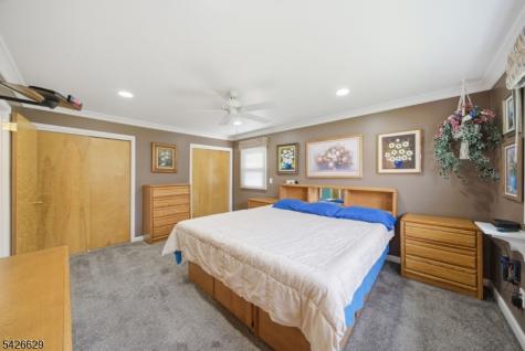 42 Schoolhouse Road Randolph NJ 07869