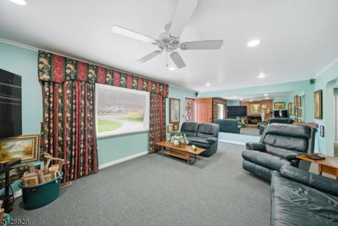 42 Schoolhouse Road Randolph NJ 07869
