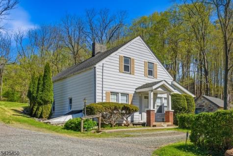 56 Main Street Peapack Gladstone NJ 07977