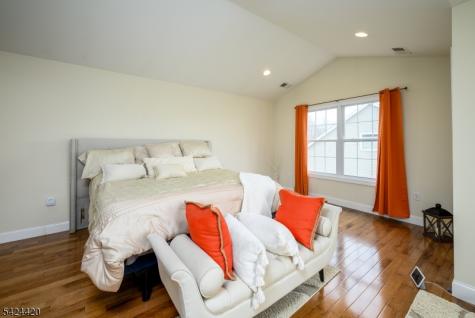 32 Pleasant Plains Road Franklin NJ 08823