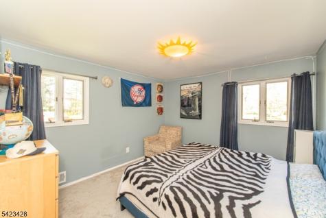 14 Green Drive East Hanover NJ 07936