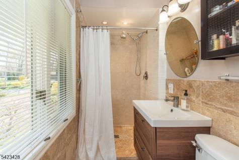 14 Green Drive East Hanover NJ 07936