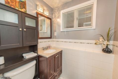 14 Green Drive East Hanover NJ 07936