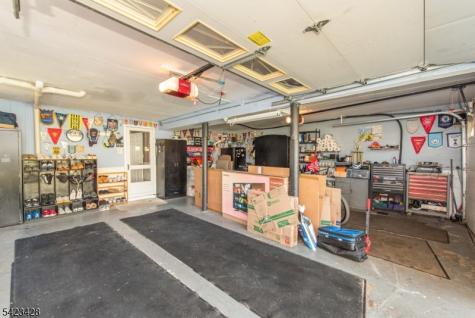14 Green Drive East Hanover NJ 07936