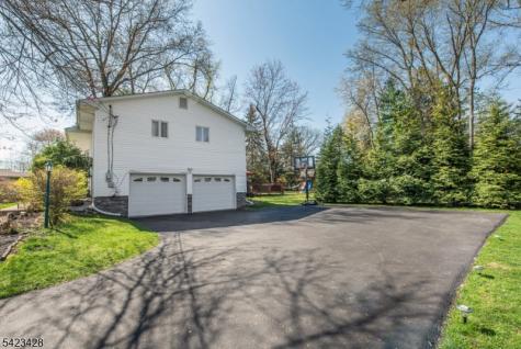 14 Green Drive East Hanover NJ 07936