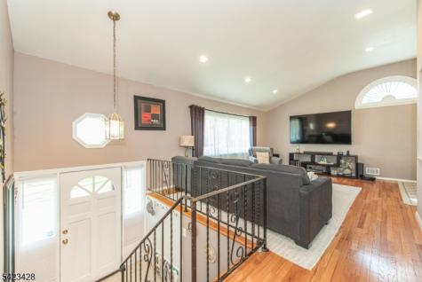 14 Green Drive East Hanover NJ 07936