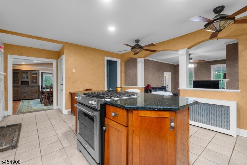 46 Everitts Hill Road Raritan NJ 08822