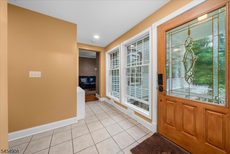 46 Everitts Hill Road Raritan NJ 08822