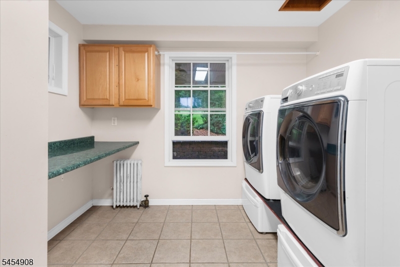 46 Everitts Hill Road Raritan NJ 08822