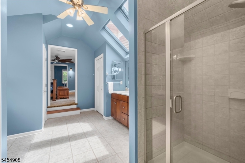 46 Everitts Hill Road Raritan NJ 08822