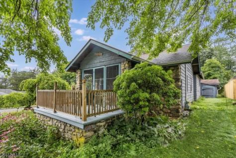 17 Ridge Road Stanhope NJ 07874