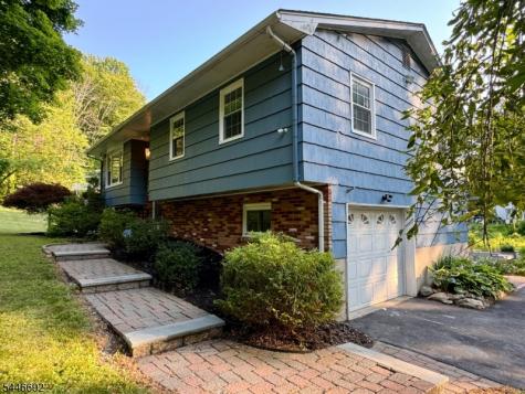 82 Catswamp Road Allamuchy NJ 07840
