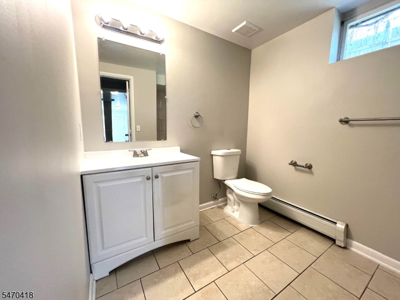 25 Kynor Avenue Hopatcong NJ 07874
