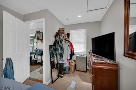 3 Riverside Road West Milford NJ 07421