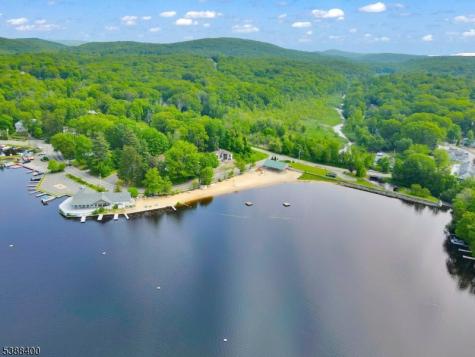 3 Riverside Road West Milford NJ 07421