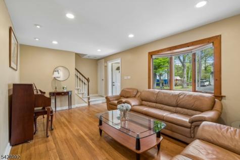 85 Irving Avenue Livingston NJ 07039