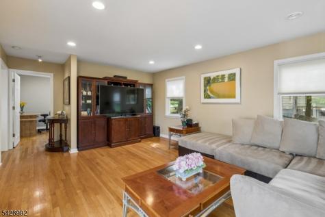 85 Irving Avenue Livingston NJ 07039