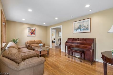 85 Irving Avenue Livingston NJ 07039