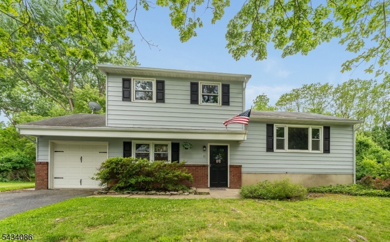 10 Lynnfield Terrace Lopatcong NJ 08865