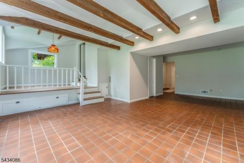 10 Lynnfield Terrace Lopatcong NJ 08865