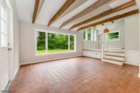 10 Lynnfield Terrace Lopatcong NJ 08865