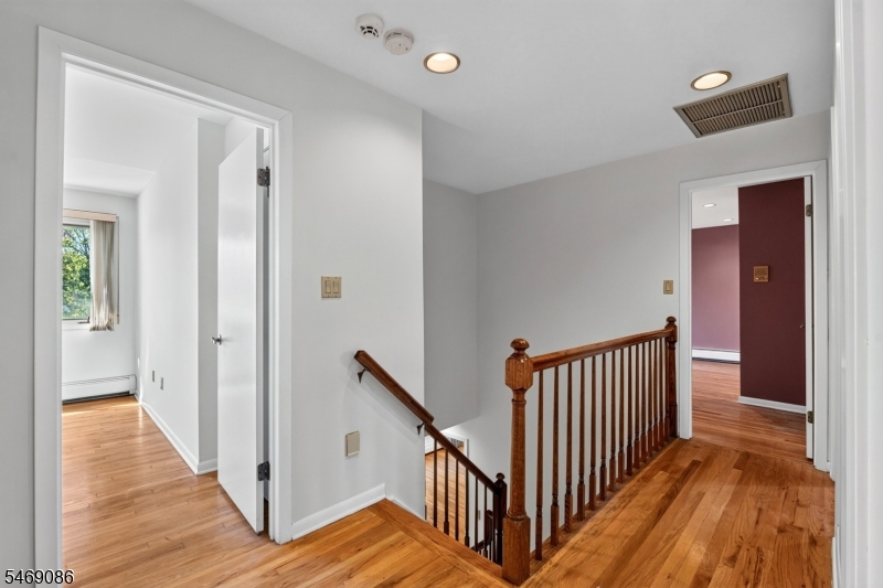 832 Creslyn Court Union NJ 07083