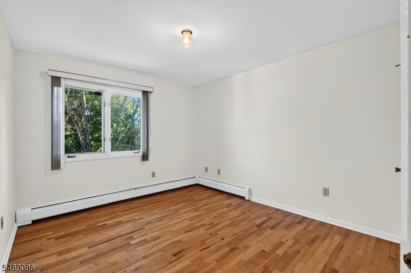 832 Creslyn Court Union NJ 07083