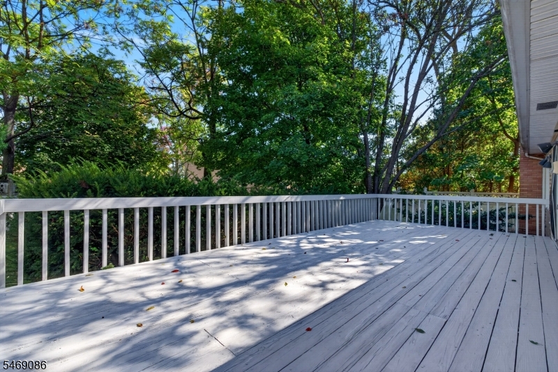 832 Creslyn Court Union NJ 07083