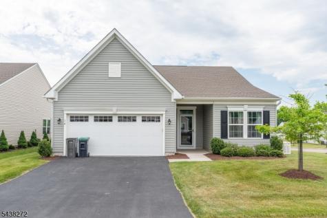 14 Mountain View Lane Mansfield NJ 07865