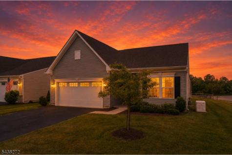 14 Mountain View Lane Mansfield NJ 07865