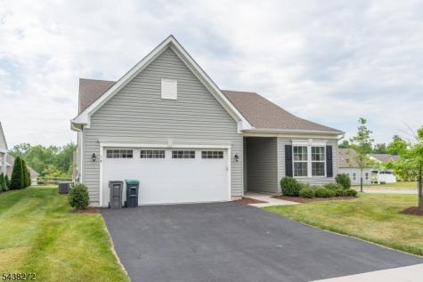 14 Mountain View Lane Mansfield NJ 07865